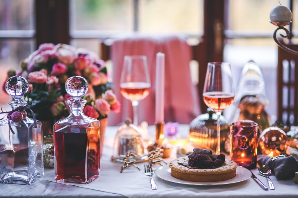 table, served, prepared-791148.jpg